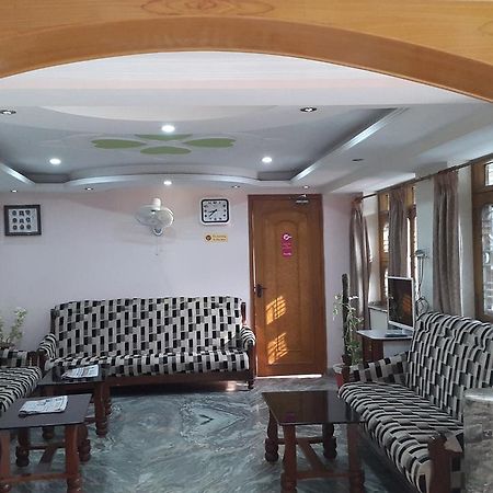 Deep Hotel Bodh Gaya Esterno foto
